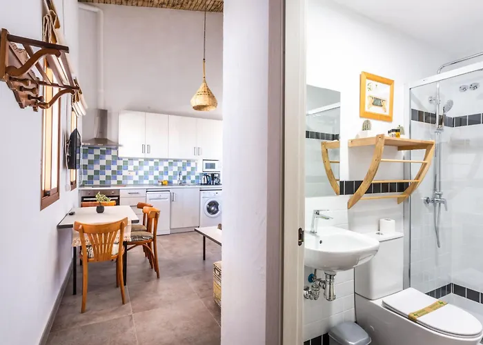 El Paraiso 아파트 에스테포나